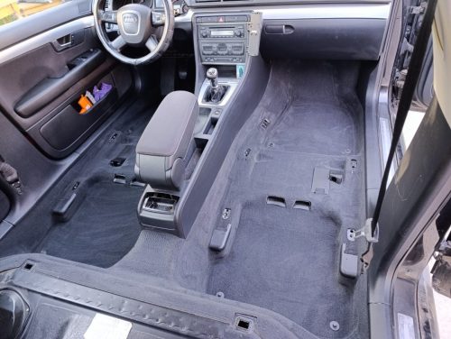 Profesionalno dubinsko čišćenje automobila – sedišta, tapacirung i enterijer. Brzo, kvalitetno i pouzdano. Pozovite +381645381829 Kruševac