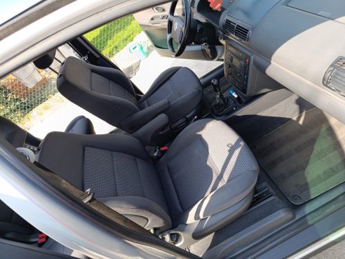 Profesionalno dubinsko čišćenje automobila – sedišta, tapacirung i enterijer. Brzo, kvalitetno i pouzdano. Pozovite +381645381829 Kruševac